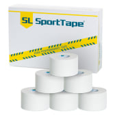 6 Rollen Tape pyramidenförmig aufeinander gestellt vor der Verpackung