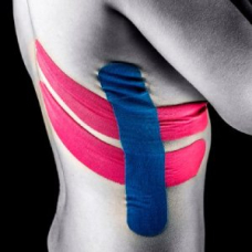 Kinesiologisches Tapen: Rippenprellung [Anleitung] | SL